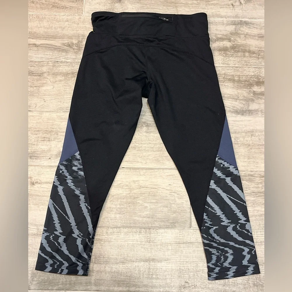 NIKE POWER WOMENS RUNNING‎ CAPRI LEGGINGS TIGHT FIT DRI-FIT SIZE S (855175 010)
